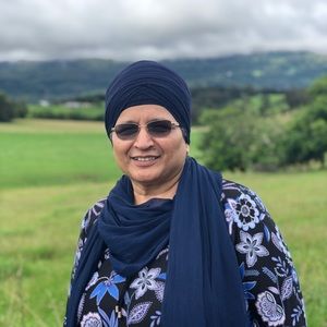 Meet your Posher, Charanjit